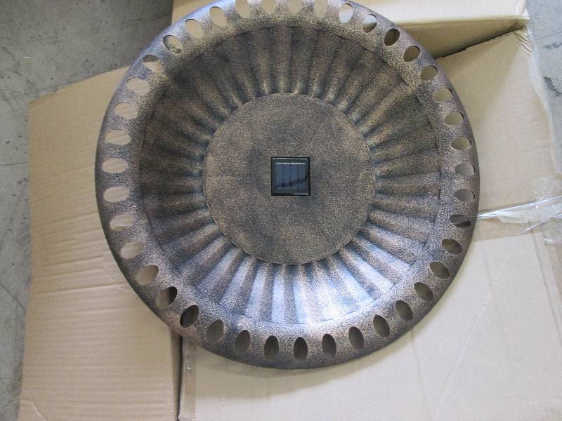lot 189 image: Lot of 4 Solar Bird Bath Tops in Br...