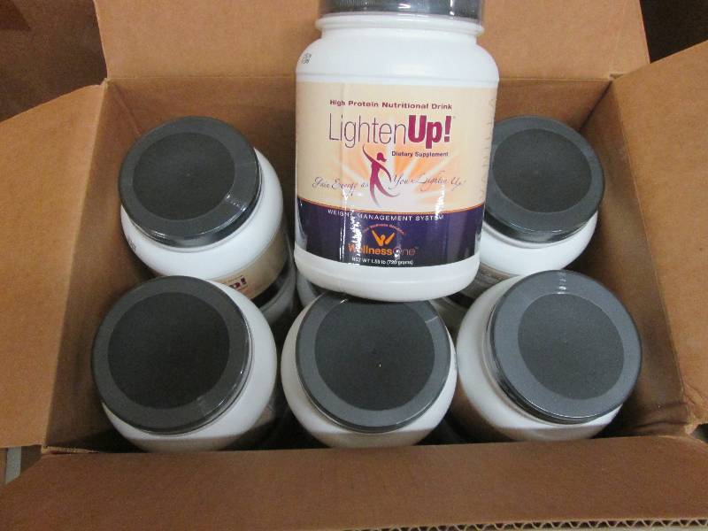 lot 208 image: 2 Cases of 6 (12) Lighten Up High P...