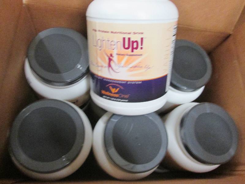 lot 209 image: 2 Cases of 6 (12) Lighten Up High P...