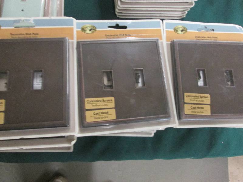 lot 349 image: Lot of 24 Hampton Bay 2 Toggle Wall...