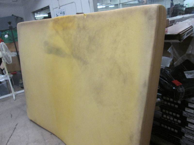 lot 365 image: Memory Foam...