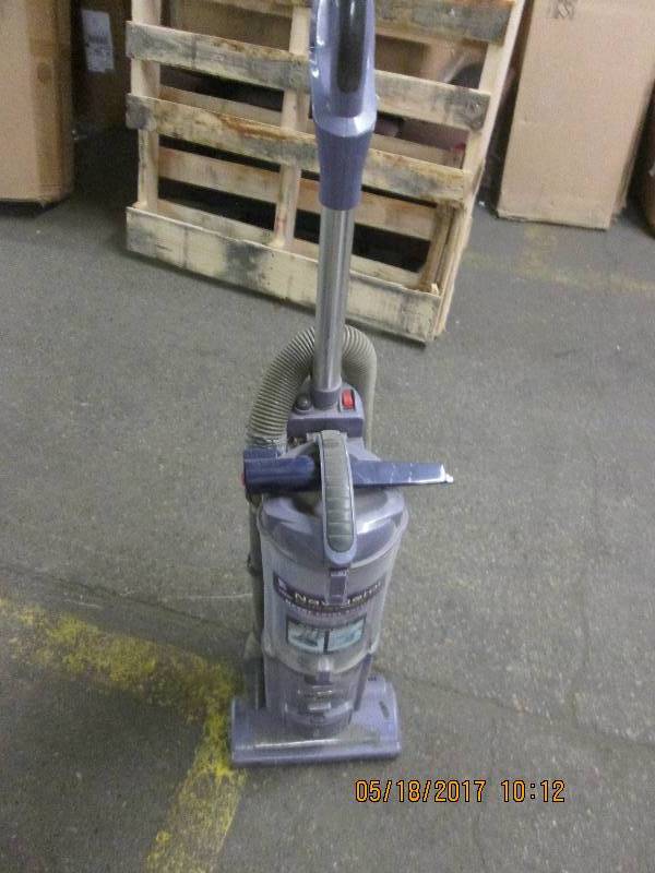 lot 24 image: shark navigator tested and works ...