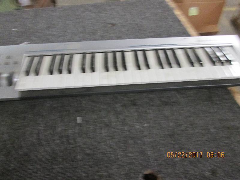 lot 62 image: m-audio key rig a keyboard for your...