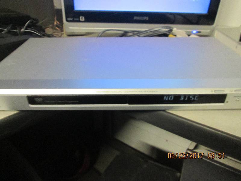 lot 79 image: sony dvd player dvp-ns5op tested an...