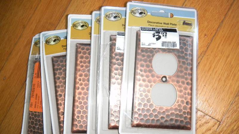 lot 91 image: Lot of 10 Home Decorators Collecti...