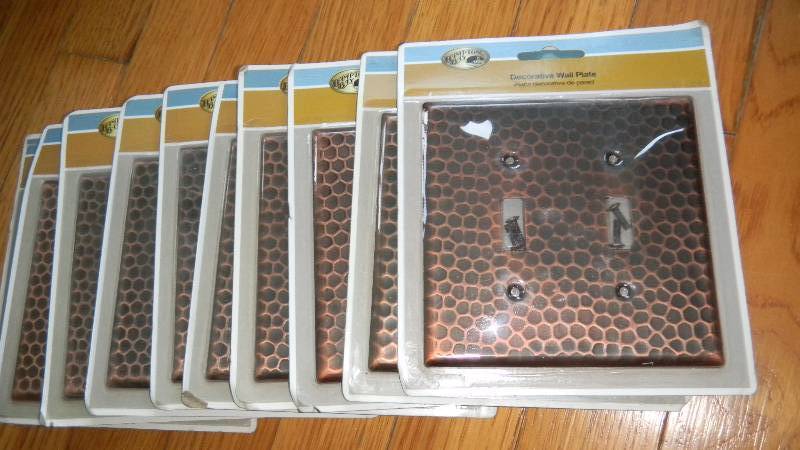 lot 93 image: Lot of 10 Home Decorators Collecti...