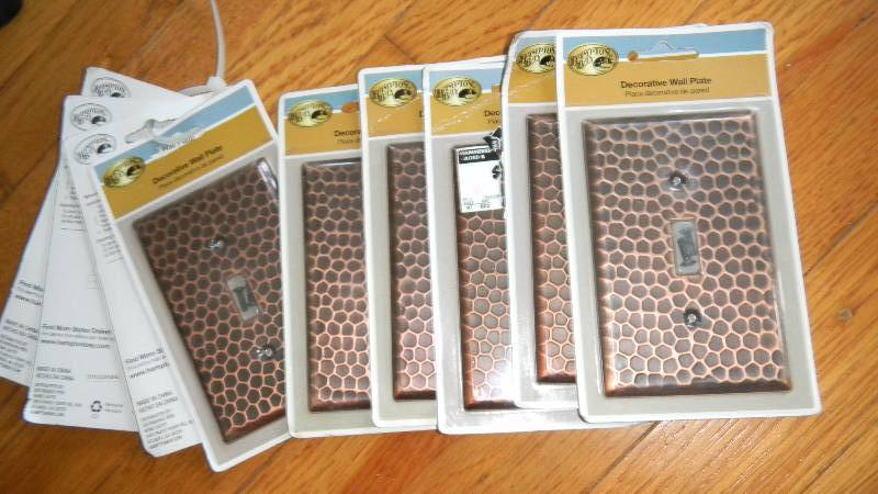 lot 100 image: Lot of 10 Home Decorators Collecti...
