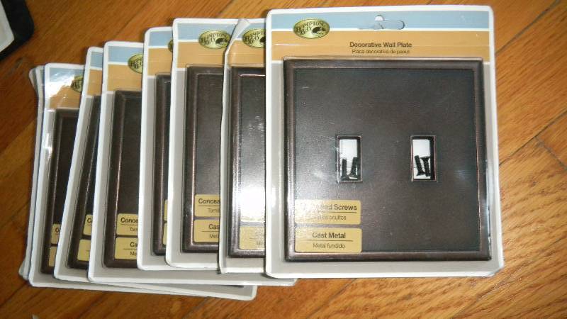 lot 112 image: Lot of 10 Home Decorators Collecti...