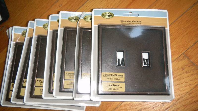 lot 114 image: Lot of 10 Home Decorators Collecti...