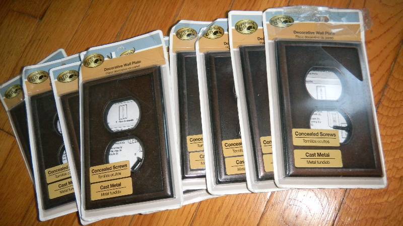 lot 119 image: Lot of 10 Home Decorators Collecti...