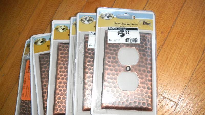lot 90 image: Lot of 10 Home Decorators Collecti...