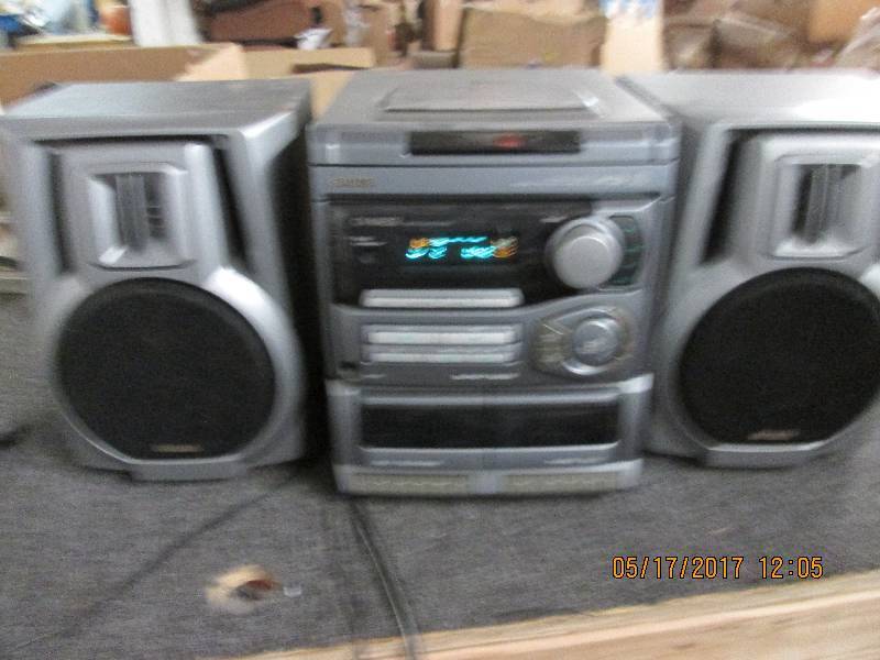 lot 4 image: aiwa 3 disc changer cx-na202 digita...