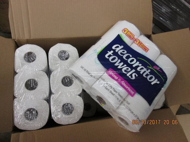lot 160 image: 10 3 packs of decorator towels stro...