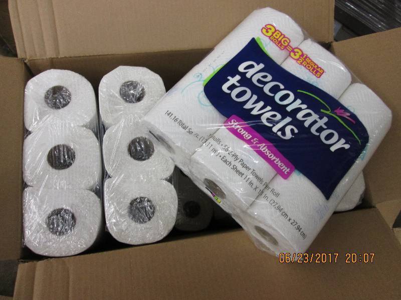 lot 166 image: 10 3 packs of decorator towels stro...