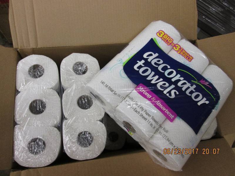 lot 167 image: 10 3 packs of decorator towels stro...
