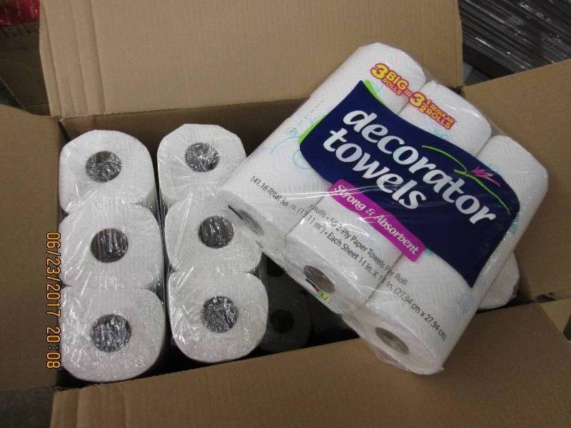 lot 168 image: 10 3 packs of decorator towels stro...