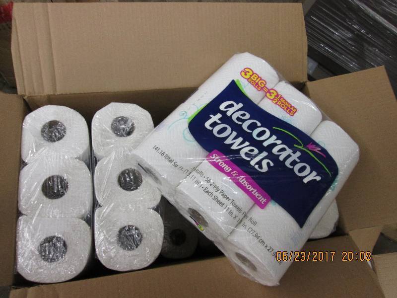 lot 171 image: 10 3 packs of decorator towels stro...