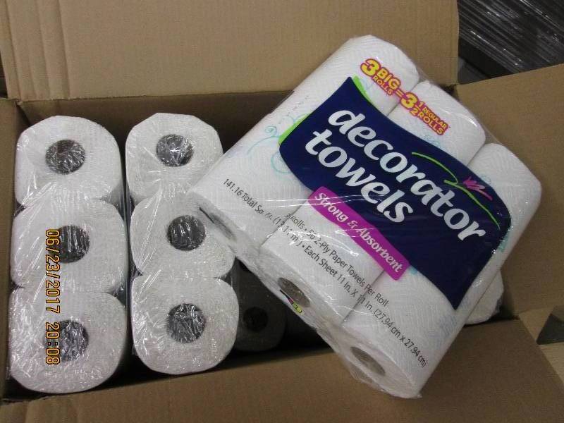 lot 173 image: 10 3 packs of decorator towels stro...