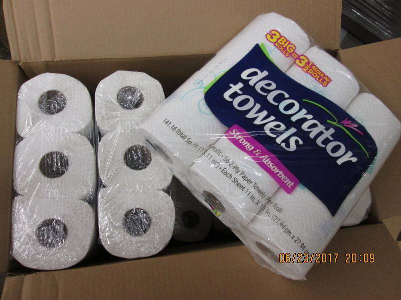 lot 176 image: 10 3 packs of decorator towels stro...