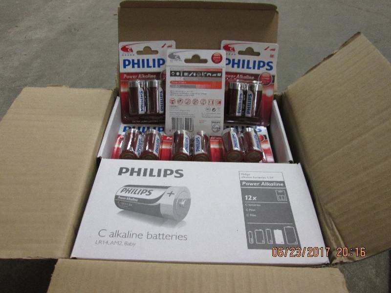 lot 190 image: 48 two packs, 96 total Philips C si...