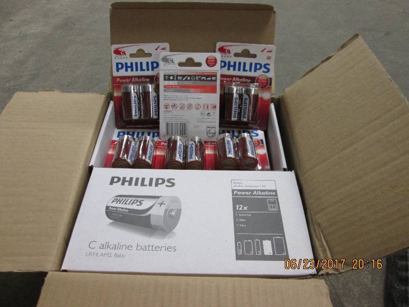 lot 193 image: 48 two packs, 96 total Philips C si...