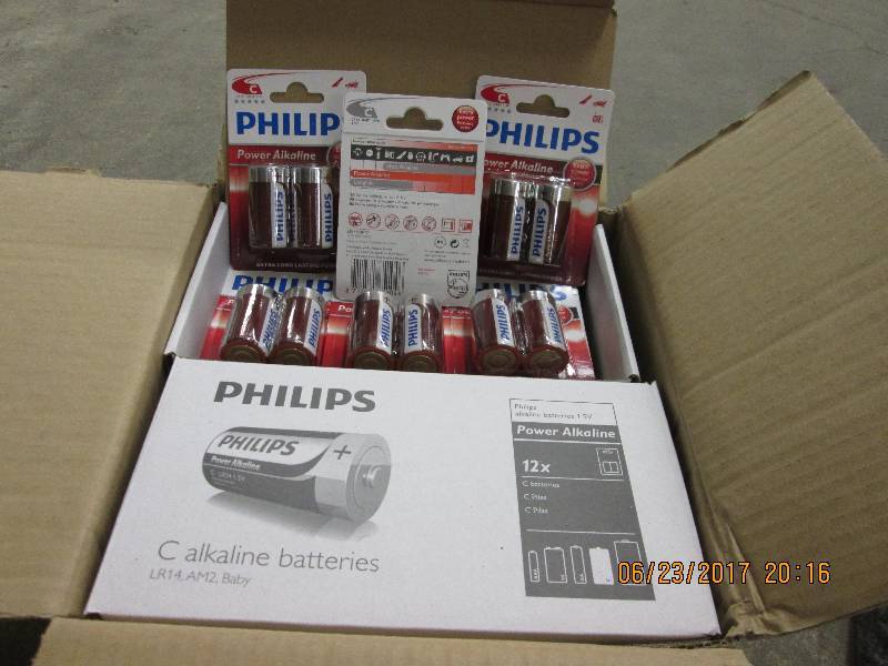 lot 195 image: 48 two packs, 96 total Philips C si...