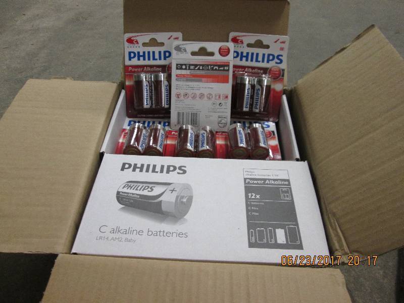 lot 197 image: 48 two packs, 96 total Philips C si...