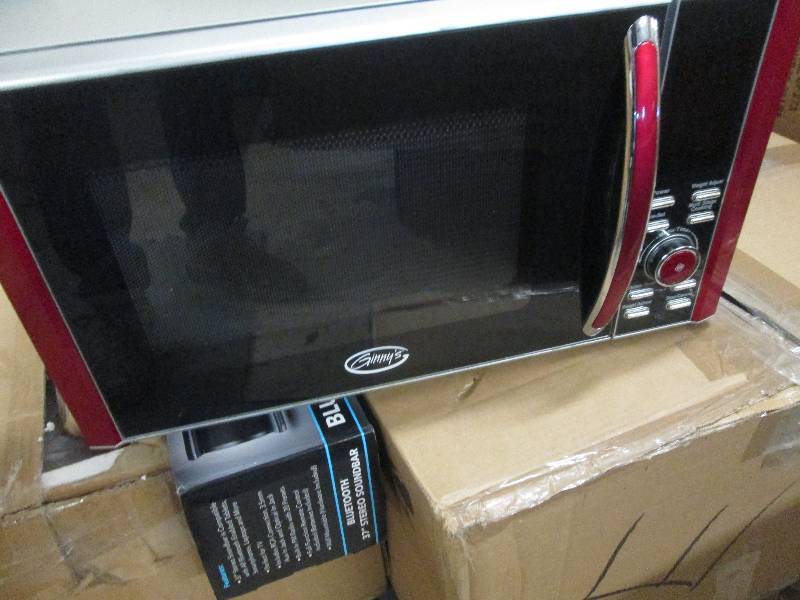 lot 10 image: Ginnys Brand Retro Microwave open ...