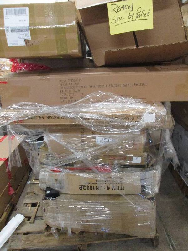 lot 32 image: Pallet of Furniture, damaged or mis...