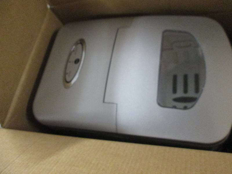 lot 153 image: Ginnys Brand Ice Maker open box, u...