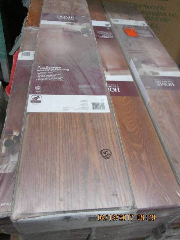 lot 6 image: 4 packages of home decorators colle...