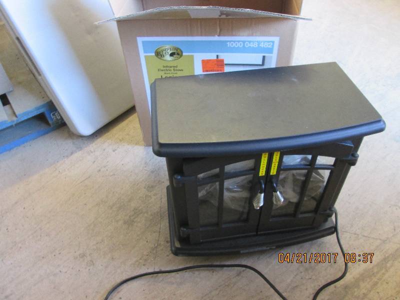 lot 72 image: hampton bay legion infrared electri...