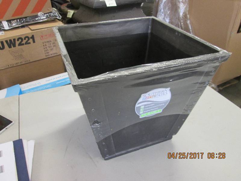 lot 140 image: 1 southern patio 15 planter...