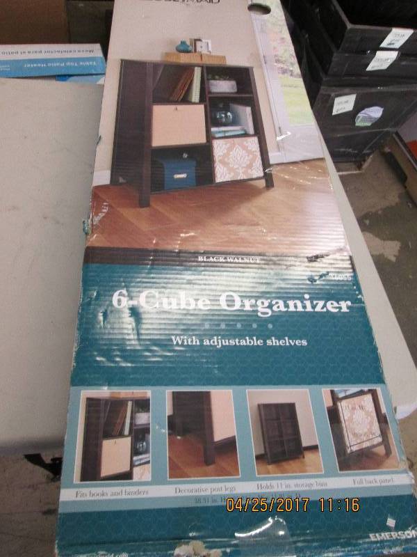 lot 157 image: closetmaid 6-cube organizer open bo...