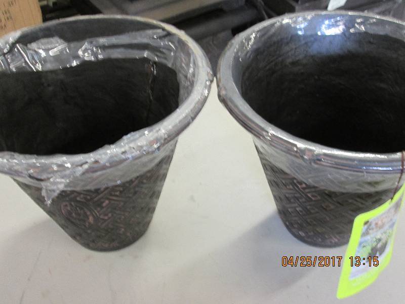 lot 195 image: 2 new 14.25 lattice flower pots ...