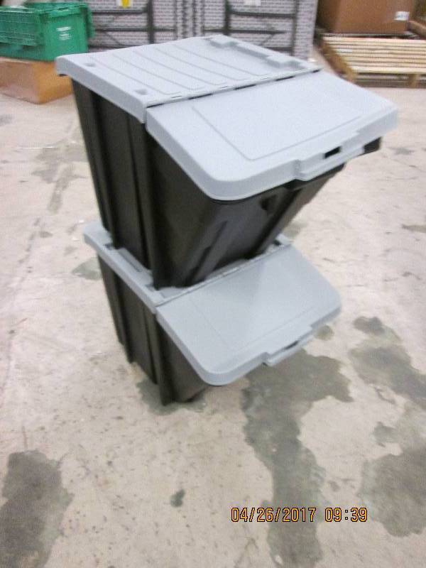 lot 206 image: 2 new gsc 16 gallon stackable hoppe...