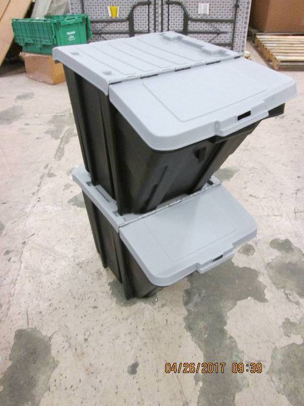 lot 208 image: 2 new gsc 16 gallon stackable hoppe...