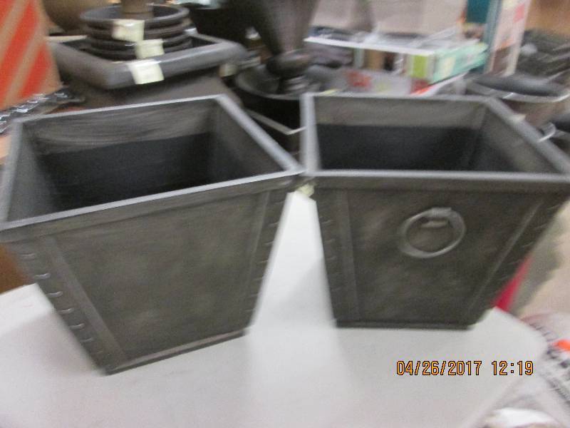 lot 246 image: 2 new 15 planters ...