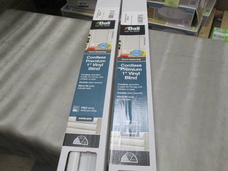 Lot of 4 Bali Room Darkening Cordle...