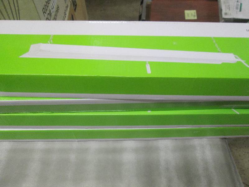 Lot of 4 Commercial Electric 4 ft ...