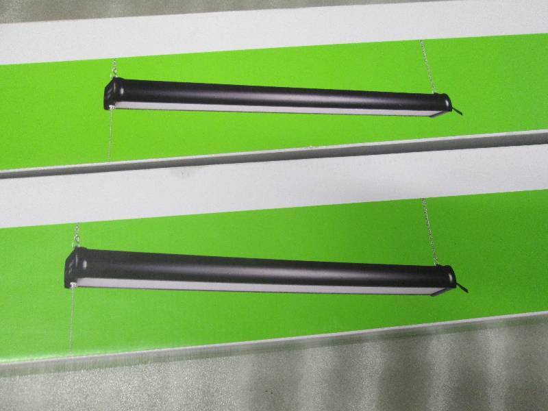 Lot of 2 Commercial Electric 3 ft ...