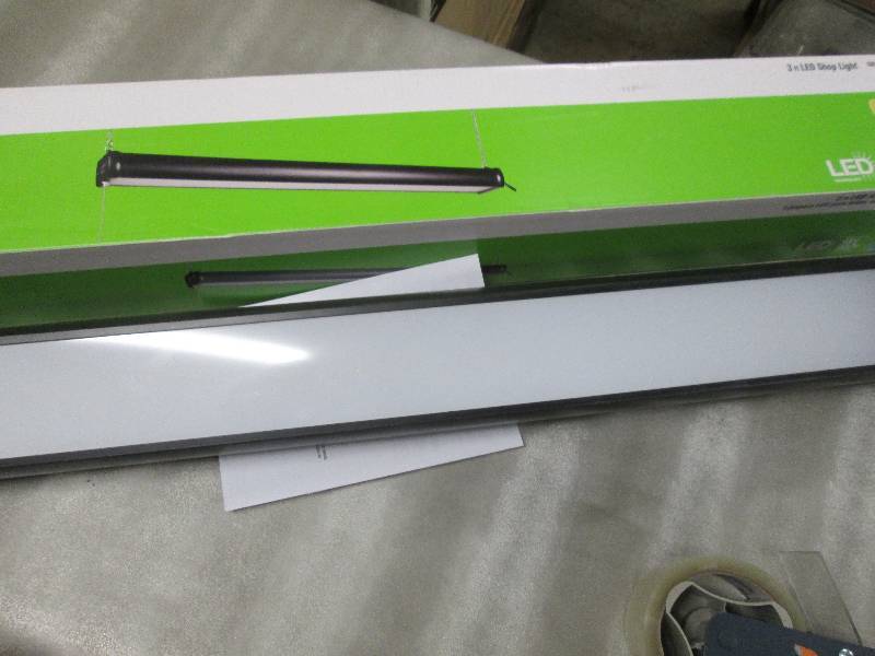 Lot of 2 Commercial Electric 3 ft ...