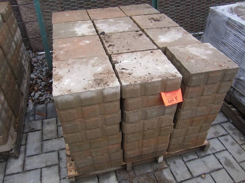 96 Pieces of Urbana 12 x 12 Bristol...