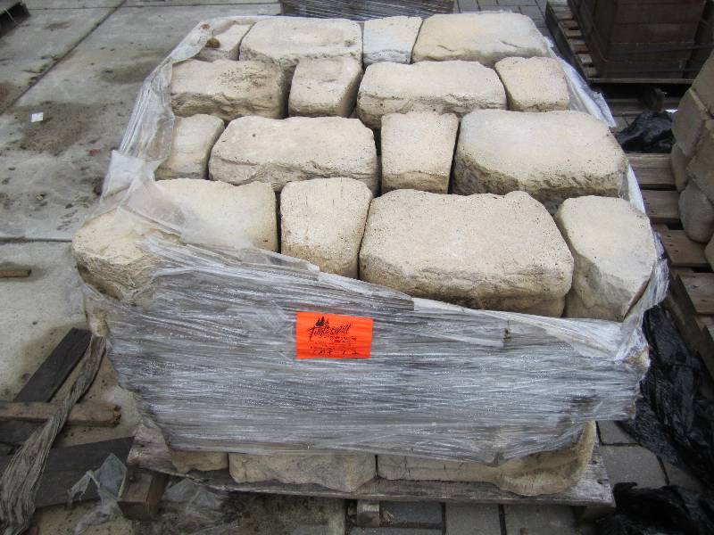1 Pallet of Belvedere Fon Du Lac we...