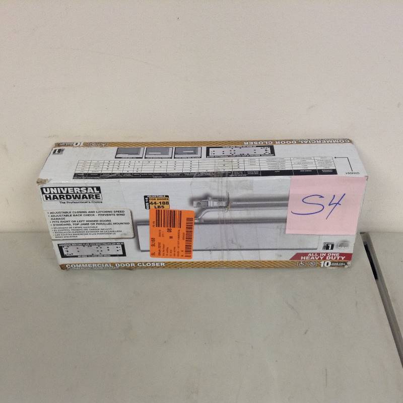 lot 54 image: Universal Hardware Commercial Door Closer