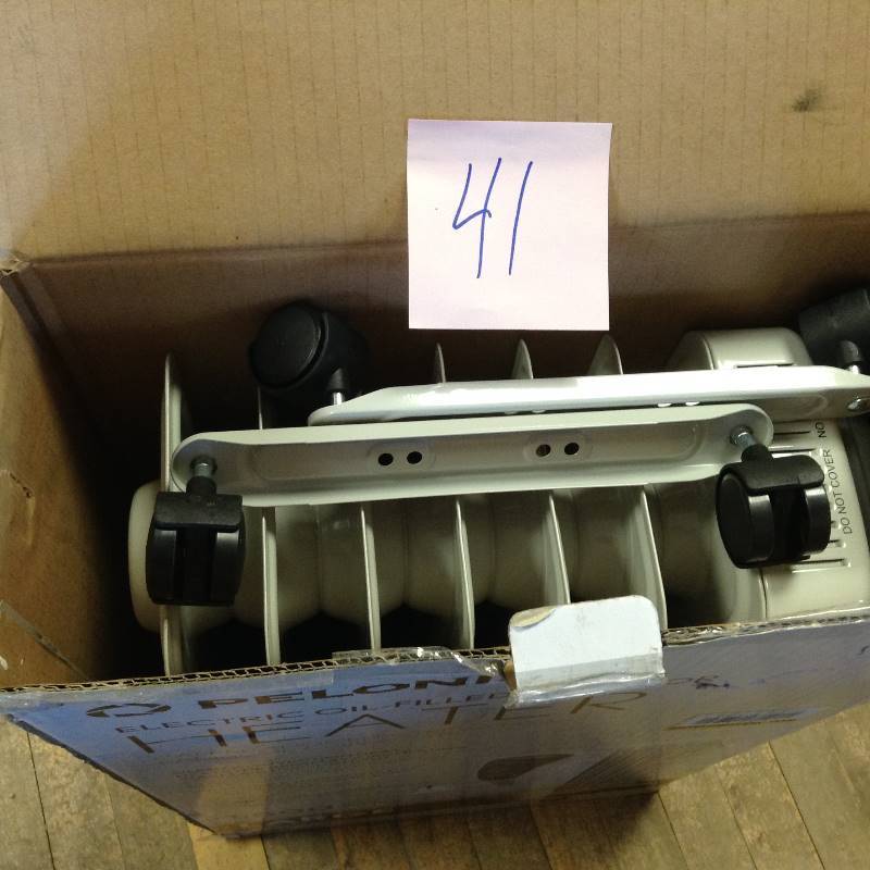 lot 41 image: Pelonis electric oil filled radiator