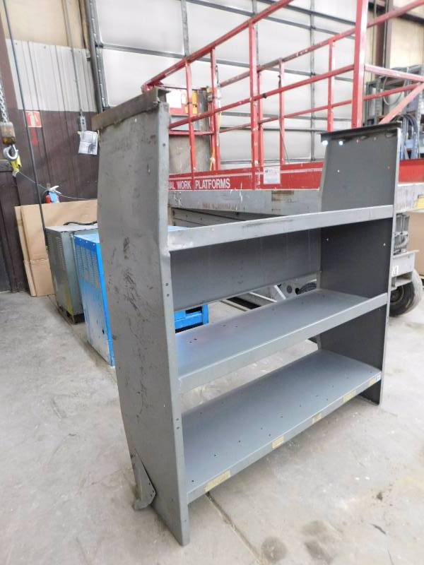lot 25 image: Metal Shelving Unit