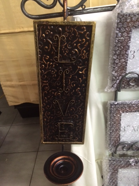 lot 50 image: Wall Hanging Steel Picture Display