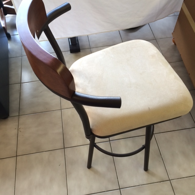 lot 15 image: Hammer Steel Swivel Bar Stool