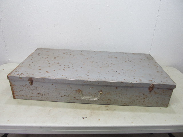 lot 46 image: Vintage Industrial Metal Storage Case